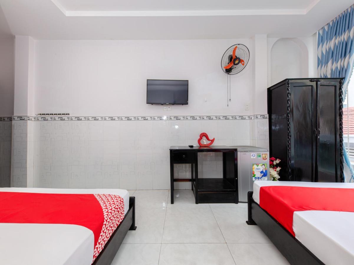 Oyo 828 Hoa Giay Hotel Nha Trang Exterior foto
